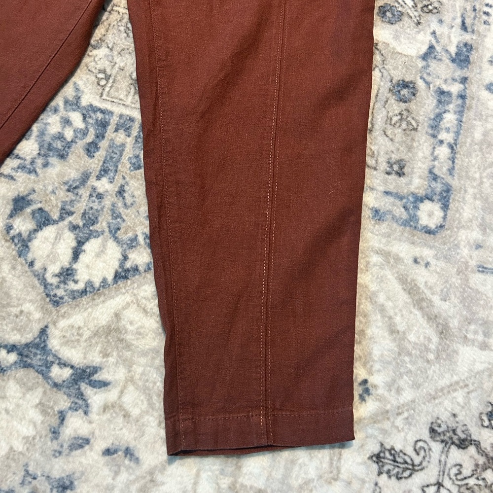 Old Navy Casual Pants - Picture 5 of 9